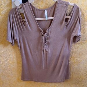 Active USA Lace-Up Cold Shoulder Top in Taupe L